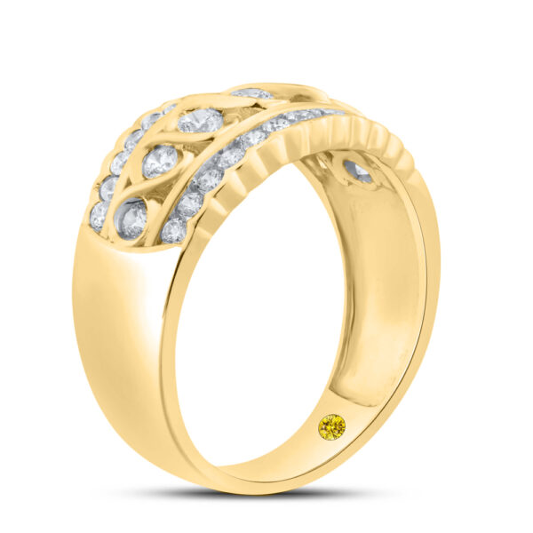 Vivacious Lab Grown Diamond Anniversary Ring