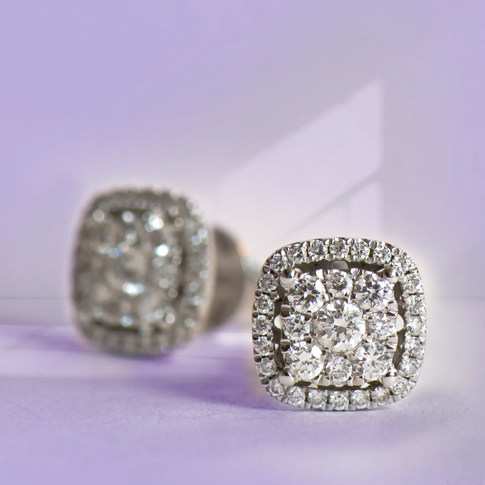 【HYERES LOR】24FW★ Lab Diamond NEW Halo Earrings M 10K HYERES LOR】24FW☆ Lab Diamond NEW Halo Earrings M 10K