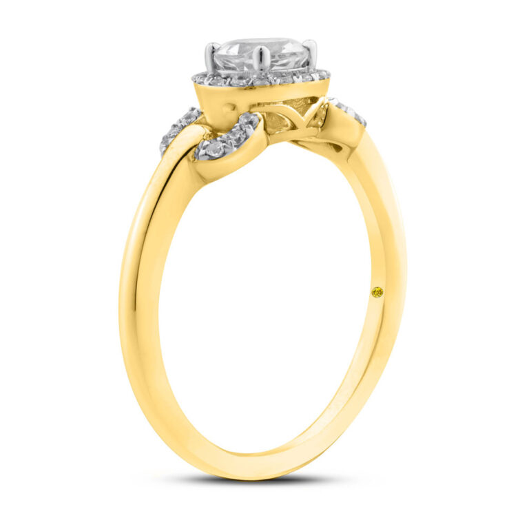 Linked Halo Diamond Ring