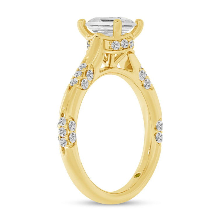 Quell Petite Hidden Halo Lab Grown Diamond Engagement Ring