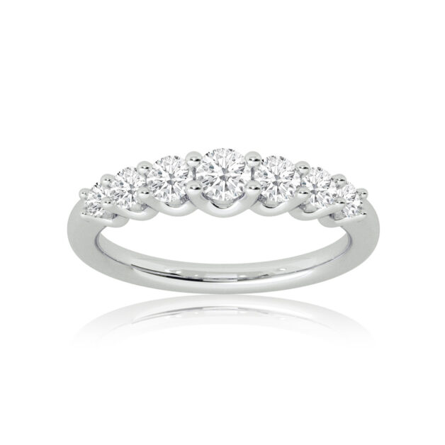 Lab Grown Graduating Scallop Set Seven Stone Diamond Band (1  ct. tw.) 18K - White Gold_1,Lab Grown Graduating Scallop Set Seven Stone Diamond Band (1  ct. tw.) 18K - White Gold_2,Lab Grown Graduating Scallop Set Seven Stone Diamond Band (1  ct. tw.) 18K - White Gold_3,Lab Grown Graduating Scallop Set Seven Stone Diamond Band (1  ct. tw.) 18K - White Gold_4,