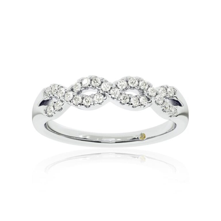 Everlasting Embrace Lab Grown Diamond Ring