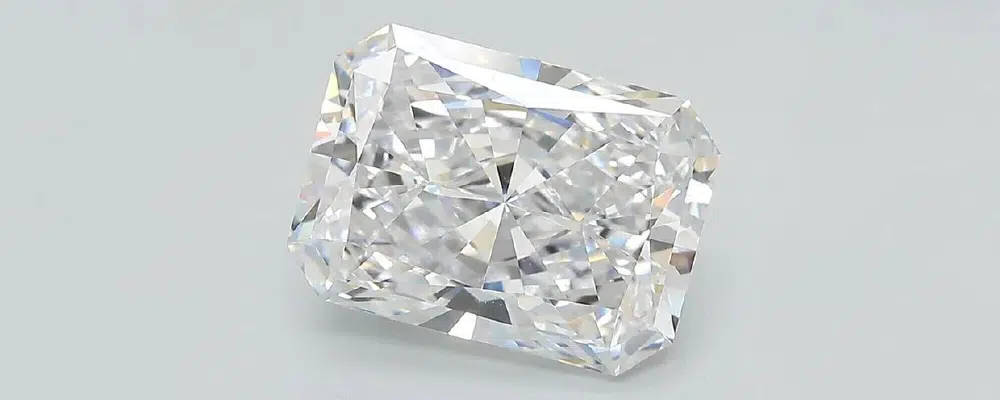 Top view macro shot of a loose rectangular radiant cut diamond 